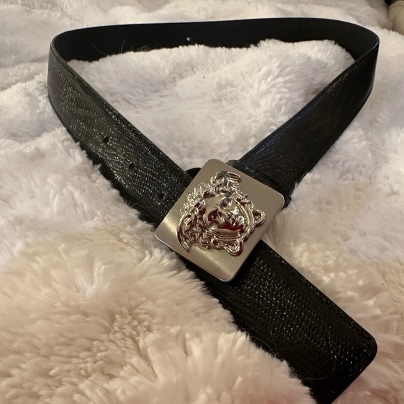 Versace black and silver Medusa belt. Size 32 $350.00 - Picture 4 of 6